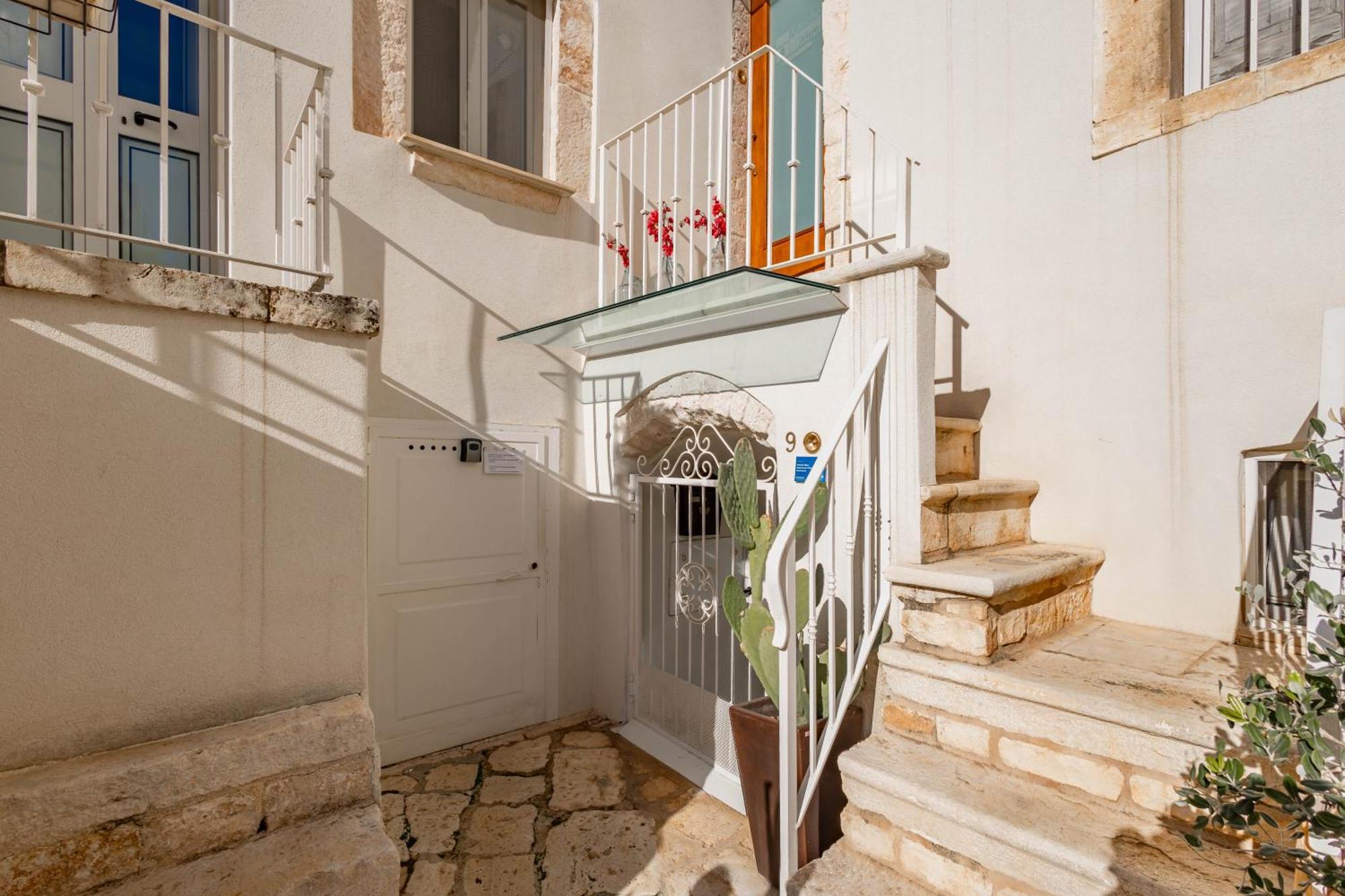 Antiche Mura Apartments"Nido Di Puglia" Monovano Turi Zewnętrze zdjęcie